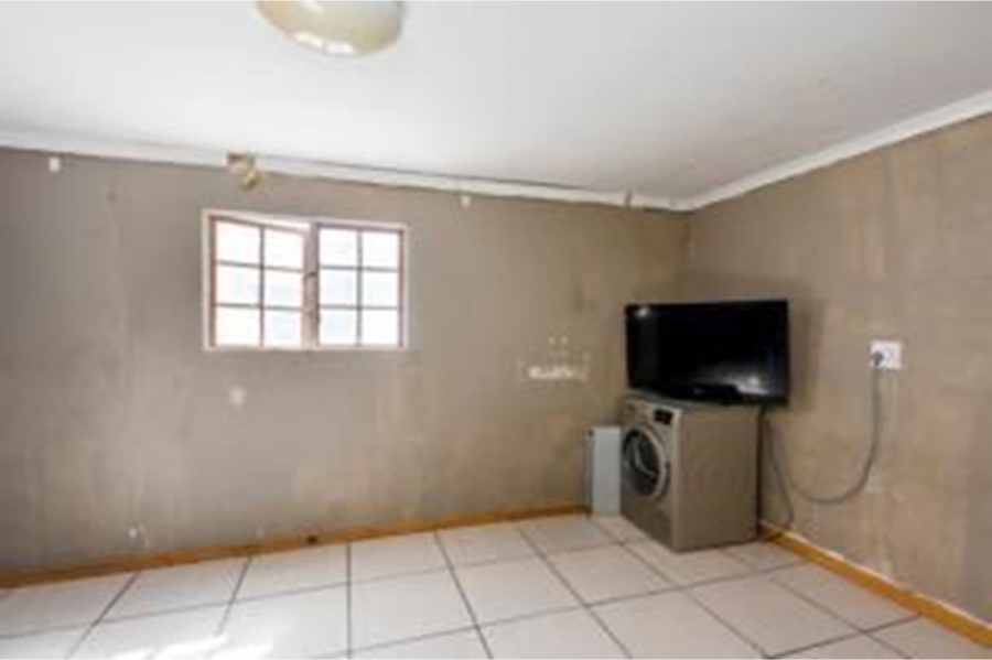 5 Bedroom Property for Sale in Strandfontein Western Cape